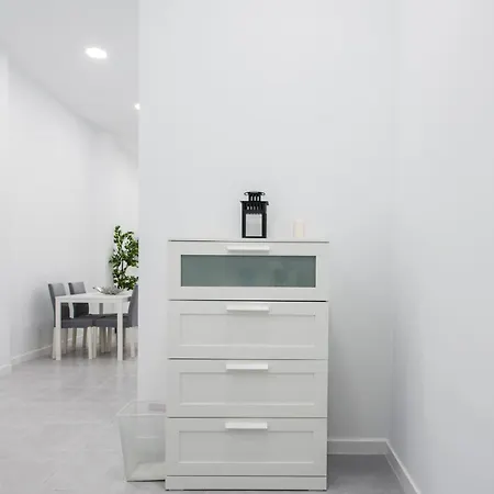 Comfortable 1 Bathroom Apartment