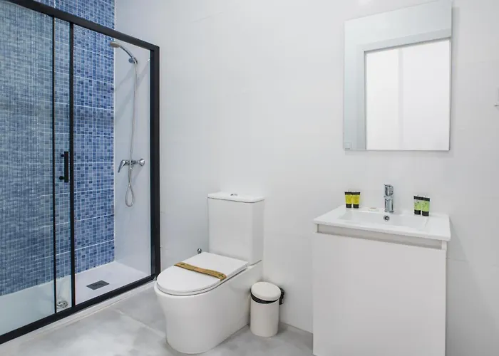 Comfortable 1 Bathroom